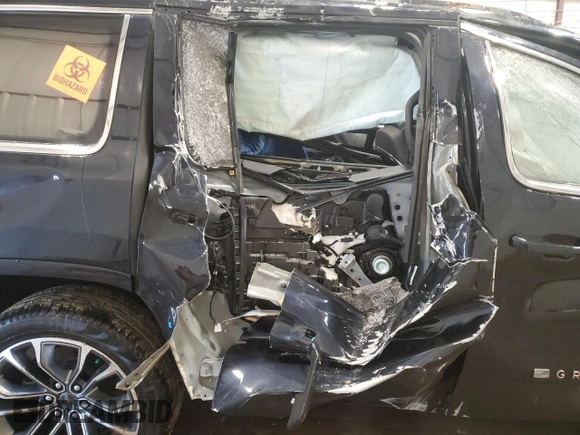 2024 Jeep Grand Wagoneer Series III with VIN 1C4SJVGP2RS111656, listed as a Copart auction lot 49726805 with Not provided miles and Non repairable. Bid and sale history available at DreamBid. Image 11.