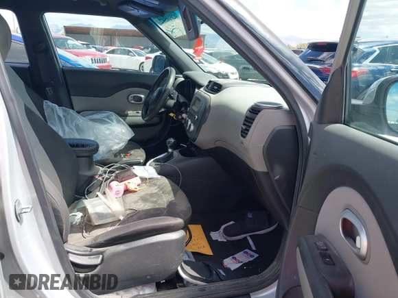 2016 Kia Soul with VIN KNDJN2A22G7842924, listed as a IAAI auction lot 42010597 with 1 mi miles. Bid and sale history available at carsss.com. Image 5.