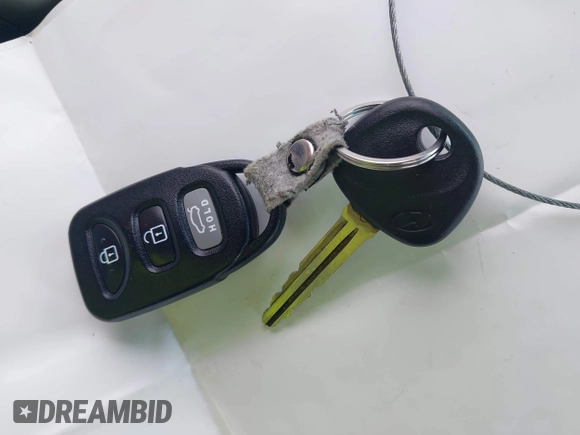 2013 Hyundai Elantra Limited z VIN 5NPDH4AE7DH371094, wystawiony jako IAAI lot #41912413 z przebiegiem 159 685 mil mil oraz . Historia ofert i sprzedaży dostępna na DreamBid. Obrazek 11.