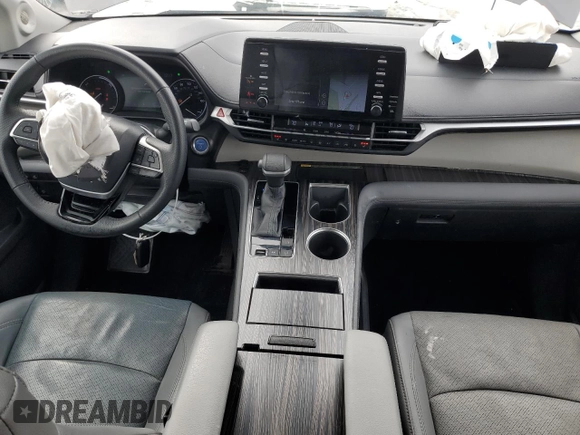2021 Toyota Sienna Limited with VIN 5TDZSKFC3MS008238, listed as a Copart auction lot 46328225 with 28,269 mi miles and Salvage Title. Bid and sale history available at DreamBid. Image 8.