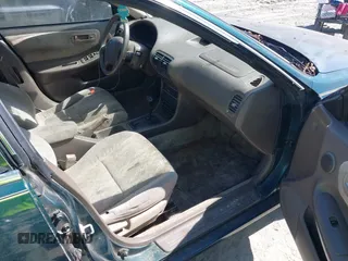 1999 Acura Integra LS with VIN JH4DB7658XS002311, listed as a IAAI auction lot 41697843 with 235,682 mi miles and . Bid and sale history available at DreamBid. Image 5.