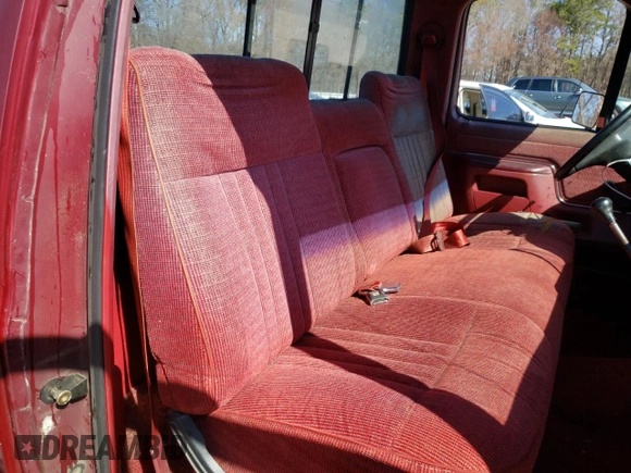1989 Ford F-150 with VIN 1FTDF15Y6KNA22210, listed as a Copart auction lot 44724685 with 50,009 mi miles and Salvage Title. Bid and sale history available at carsss.com. Image 10.