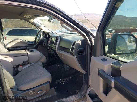 2018 Ford F-150 XL with VIN 1FTEW1E5XJFC12563, listed as a IAAI auction lot 41541523 with 132,642 mi miles. Bid and sale history available at carsss.com. Image 5.