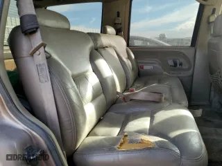 1996 Chevrolet Tahoe Limited with VIN 1GNEC13R9TJ379583, listed as a Copart auction lot 81978964 with 308,812 mi miles and Salvage Title. Bid and sale history available at carsss.com. Image 11.