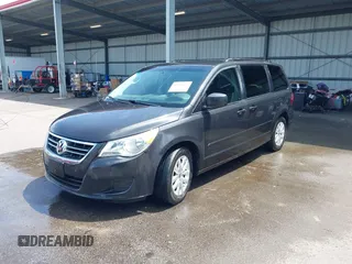 2012 Volkswagen Routan SE z VIN 2C4RVABG5CR127653, wystawiony jako IAAI lot #42090635 z przebiegiem 205 293 mil mil oraz . Historia ofert i sprzedaży dostępna na DreamBid. Obrazek 2.