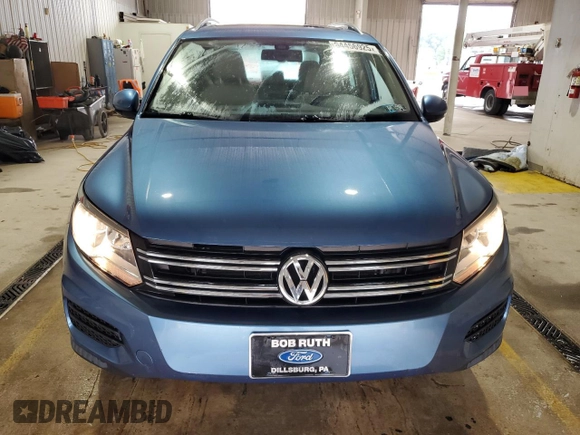 2017 Volkswagen Tiguan Wolfsburg Edition with VIN WVGSV7AX1HK014774, listed as a Copart auction lot 64456925 with 91,999 mi miles and Salvage title. Bid and sale history available at DreamBid. Image 5.
