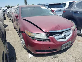 2004 Acura TL with VIN 19UUA66204A019773, listed as a IAAI auction lot 39703538 with 240,480 mi miles. Bid and sale history available at carsss.com. Image 1.