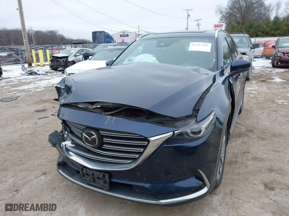 2018 Mazda CX-9 Grand Touring with VIN JM3TCBDY7J0231745, listed as a IAAI auction lot 41257681 with 77,281 mi miles. Bid and sale history available at carsss.com. Image 17.