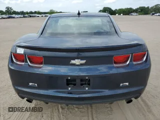 2013 Chevrolet Camaro LS z VIN 2G1FA1E36D9179469, wystawiony jako Copart lot #53968305 z przebiegiem 173 426 mil mil oraz Szkoda całkowita • Salvage title. Historia ofert i sprzedaży dostępna na DreamBid. Obrazek 6.