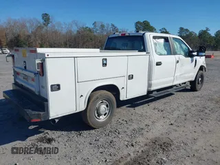 2020 Ford Super Duty F-250 SRW XL with VIN 1FD7W2B6XLED71678, listed as a IAAI auction lot 41480769 with 120,102 mi miles. Bid and sale history available at carsss.com. Image 4.