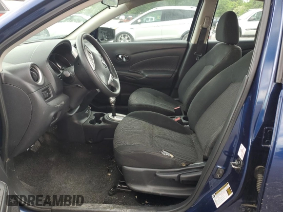 2019 Nissan Versa SV z VIN 3N1CN7AP8KL864080, wystawiony jako Copart lot #55659895 z przebiegiem 107 552 mil mil oraz Szkoda całkowita • Salvage title. Historia ofert i sprzedaży dostępna na DreamBid. Obrazek 7.