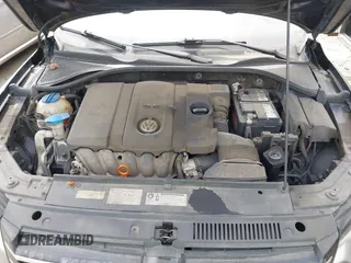 2013 Volkswagen Passat SE z VIN 1VWBP7A36DC033947, wystawiony jako IAAI lot #41943108 z przebiegiem 216 898 mil mil oraz . Historia ofert i sprzedaży dostępna na DreamBid. Obrazek 10.
