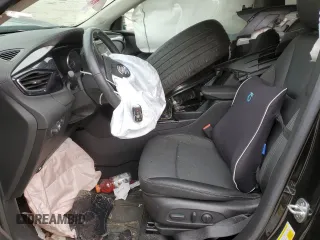 2023 Buick Encore GX Select с VIN KL4MMESL7PB044497, выставлен на аукционе Copart как лот 51382635 с пробегом 6 366 миль миль и Списание • Salvage title. История ставок и продаж доступна на DreamBid. Изображение 7.
