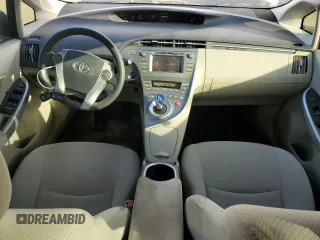 2014 Toyota Prius Four with VIN JTDKN3DU2E0386002, listed as a Copart auction lot 77109284 with 180,335 mi miles and Salvage Title. Bid and sale history available at DreamBid. Image 8.
