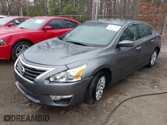 2015 Nissan Altima 2.5 S with VIN 1N4AL3APXFN892087, listed as a IAAI auction lot 41767607 with 140,750 mi miles. Bid and sale history available at carsss.com. Image 2.