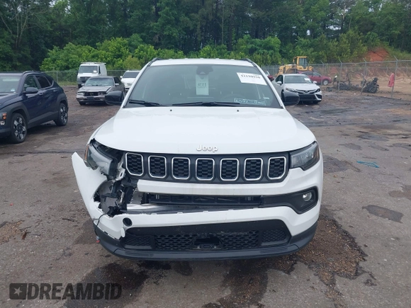 2024 Jeep Compass Latitude with VIN 3C4NJDBN5RT100534, listed as a IAAI auction lot 42190920 with 22,263 mi miles and . Bid and sale history available at carsss.com. Image 12.