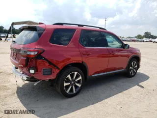 2024 Honda Pilot Touring with VIN 5FNYG1H72RB042609, listed as a Copart auction lot 60156024 with 1,923 mi miles and Salvage Title. Bid and sale history available at carsss.com. Image 3.