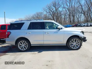 2019 Ford Expedition Platinum with VIN 1FMJU1MT6KEA52494, listed as a IAAI auction lot 41802986 with 119,922 mi miles. Bid and sale history available at carsss.com. Image 14.