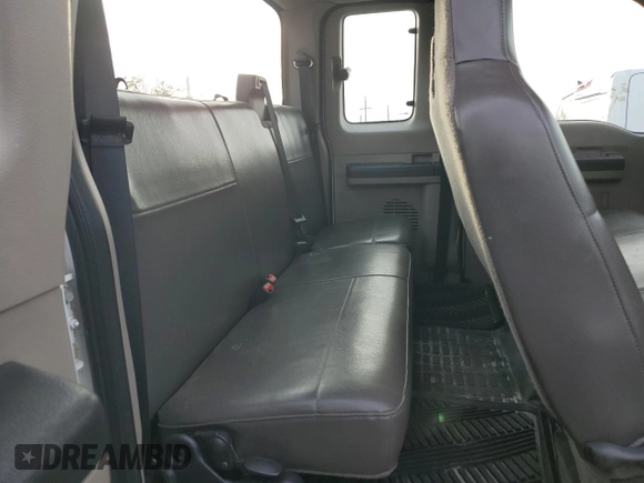 2010 Ford F-250 XL z VIN 1FTSX2B54AEB28786, wystawiony jako Copart lot #42005095 z przebiegiem 55 646 mil mil oraz Tytuł czysty. Historia ofert i sprzedaży dostępna na DreamBid. Obrazek 10.