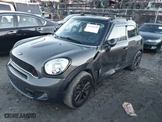 2011 MINI Cooper Countryman S with VIN WMWZC3C5XBWL78671, listed as a IAAI auction lot 41322920 with 72,062 mi miles. Bid and sale history available at carsss.com. Image 17.