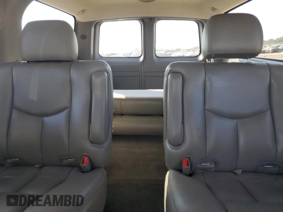 2004 Chevrolet Suburban LT with VIN 1GNFK16Z94J291458, listed as a Copart auction lot 73242864 with 151,676 mi miles and Salvage Title. Bid and sale history available at carsss.com. Image 10.