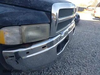 1998 Dodge Ram 1500 with VIN 1B7HF13Z7WJ104411, listed as a IAAI auction lot 41426007 with 147,186 mi miles. Bid and sale history available at carsss.com. Image 6.