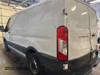 2018 Ford Transit z VIN 1FTYR1YM2JKB43849, wystawiony jako IAAI lot #42642845 z przebiegiem 106 463 mil mil oraz . Historia ofert i sprzedaży dostępna na DreamBid. Obrazek 16.