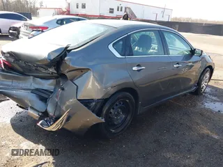 2016 Nissan Altima S with VIN 1N4AL3AP8GN344669, listed as a IAAI auction lot 41904503 with 152,899 mi miles and . Bid and sale history available at carsss.com. Image 4.
