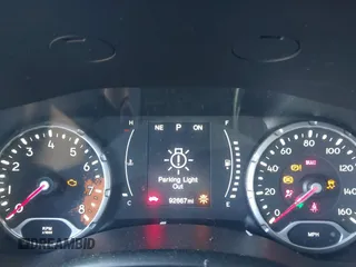 2017 Jeep Renegade Altitude with VIN ZACCJBBB4HPE93661, listed as a IAAI auction lot 41593284 with 92,667 mi miles and . Bid and sale history available at DreamBid. Image 7.
