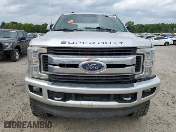 2019 Ford F-250 XL with VIN 1FT7W2B62KED22851, listed as a Copart auction lot 52988005 with 144,616 mi miles and Clean title. Bid and sale history available at DreamBid. Image 5.