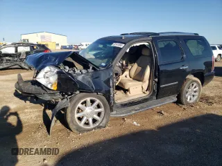 2013 GMC Yukon Denali z VIN 1GKS2EEF4DR303852, wystawiony jako Copart lot #55141595 z przebiegiem Nie podano mil oraz Szkoda całkowita • Salvage title. Historia ofert i sprzedaży dostępna na DreamBid. Obrazek 1.