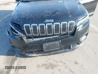 2019 Jeep Cherokee Latitude Plus with VIN 1C4PJMLX4KD305945, listed as a IAAI auction lot 41897473 with 53,271 mi miles. Bid and sale history available at carsss.com. Image 6.