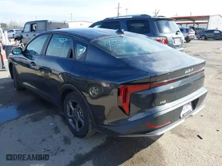 2025 Kia K4 LXS with VIN 3KPFT4DE6SE012887, listed as a IAAI auction lot 41272567 with 818 mi miles. Bid and sale history available at carsss.com. Image 3.