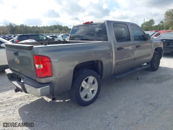 2007 Chevrolet Silverado 1500 LT w/1LT with VIN 3GCEC13J27G510315, listed as a IAAI auction lot 41509767 with 273,602 mi miles. Bid and sale history available at carsss.com. Image 4.