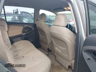 2007 Toyota RAV4 Limited with VIN JTMZD31V476039804, listed as a IAAI auction lot 41919990 with 205,890 mi miles. Bid and sale history available at carsss.com. Image 8.