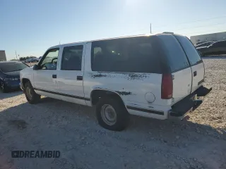 1999 Chevrolet Suburban with VIN 3GNEC16R7XG251720, listed as a Copart auction lot 81502654 with 198,335 mi miles and Non Repairable. Bid and sale history available at carsss.com. Image 2.