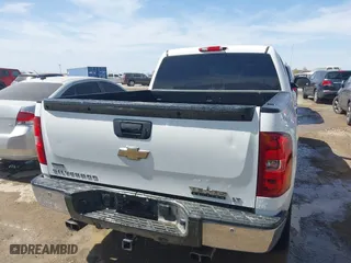 2010 Chevrolet Silverado 1500 LT with VIN 3GCRCSE0XAG296936, listed as a IAAI auction lot 41693403 with 243,355 mi miles. Bid and sale history available at carsss.com. Image 16.