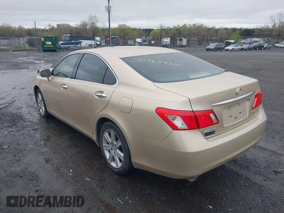 2008 Lexus ES 350 with VIN JTHBJ46G282185734, listed as a IAAI auction lot 41960980 with 176,752 mi miles. Bid and sale history available at carsss.com. Image 3.