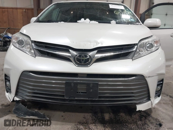 2019 Toyota Sienna XLE Auto Access Seat with VIN 5TDYZ3DC9KS011402, listed as a IAAI auction lot 41597111 with 127,466 mi miles. Bid and sale history available at carsss.com. Image 6.