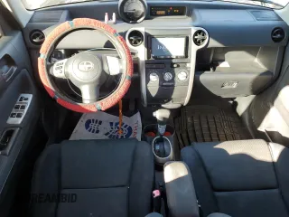 2006 Scion xB z VIN JTLKT324064117083, wystawiony jako Copart lot #82870234 z przebiegiem 187 771 mil mil oraz Tytuł czysty. Historia ofert i sprzedaży dostępna na DreamBid. Obrazek 8.