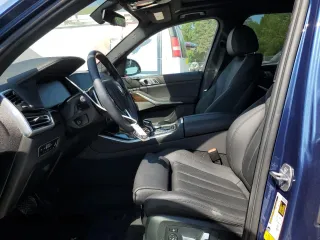 2020 BMW X5 xDrive40i with VIN 5UXCR6C00LLL66950, listed as a Copart auction lot 54584945 with 51,766 mi miles and Salvage Title. Bid and sale history available at DreamBid. Image 7.