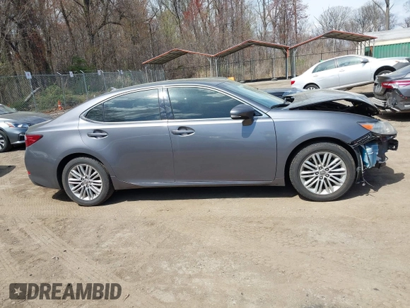2013 Lexus ES 4dr Sdn with VIN JTHBK1GG4D2028601, listed as a IAAI auction lot 41922786 with 149,007 mi miles. Bid and sale history available at carsss.com. Image 13.
