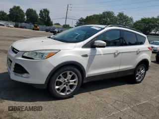 2013 Ford Escape SEL с VIN 1FMCU0HX0DUB92663, выставлен на аукционе Copart как лот 64782775 с пробегом 147 235 миль миль и Списание • Salvage title. История ставок и продаж доступна на DreamBid. Изображение 1.