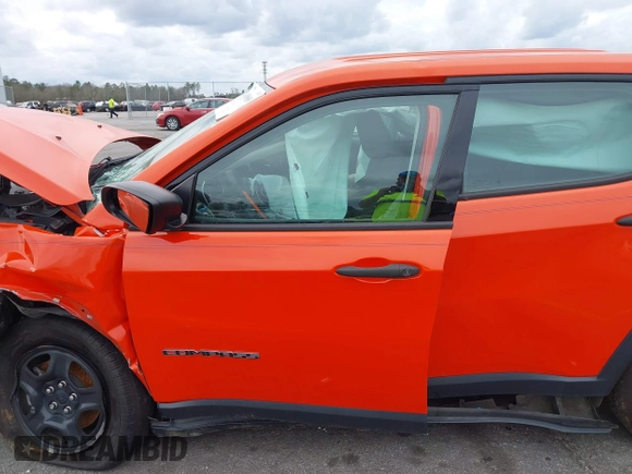 2019 Jeep Compass Sport z VIN 3C4NJCAB6KT658268, wystawiony jako IAAI lot #41698969 z przebiegiem 809 mil mil oraz . Historia ofert i sprzedaży dostępna na DreamBid. Obrazek 17.
