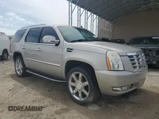 2008 Cadillac Escalade z VIN 1GYFK638X8R143922, wystawiony jako Copart lot #53095095 z przebiegiem 174 899 mil mil oraz Tytuł czysty. Historia ofert i sprzedaży dostępna na DreamBid. Obrazek 4.