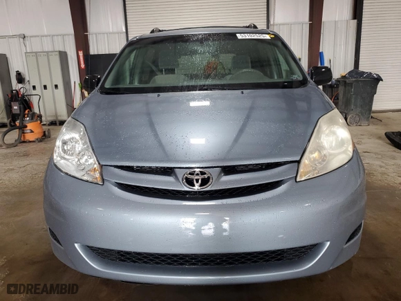 2010 Toyota Sienna CE with VIN 5TDKK4CC1AS332429, listed as a Copart auction lot 53102525 with 272,404 mi miles and Salvage Title. Bid and sale history available at carsss.com. Image 5.