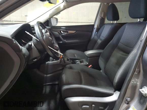 2020 Nissan Rogue SV z VIN JN8AT2MV6LW132988, wystawiony jako Copart lot #57816715 z przebiegiem 92 728 mil mil oraz Szkoda całkowita • Salvage title. Historia ofert i sprzedaży dostępna na DreamBid. Obrazek 7.
