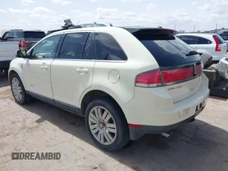 2008 Lincoln MKX with VIN 2LMDU88C88BJ15930, listed as a IAAI auction lot 41949307 with 146,255 mi miles. Bid and sale history available at carsss.com. Image 3.