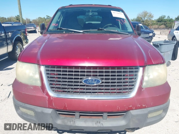 2004 Ford Expedition Special Service with VIN 1FMPU16L84LB04455, listed as a IAAI auction lot 41736767 with 286,292 mi miles. Bid and sale history available at carsss.com. Image 6.