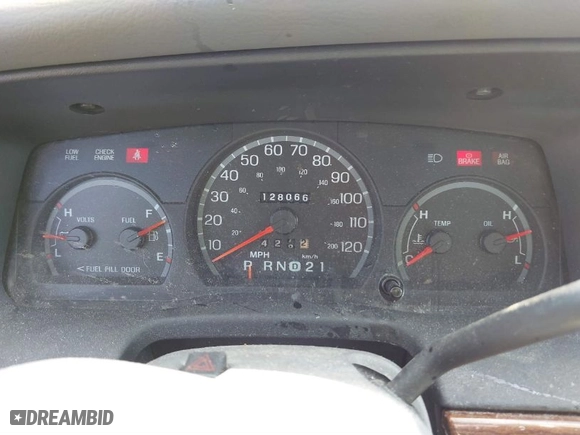 2004 Ford Crown Victoria Standard with VIN 2FAFP73W94X107561, listed as a IAAI auction lot 41804985 with 128,066 mi miles. Bid and sale history available at carsss.com. Image 7.